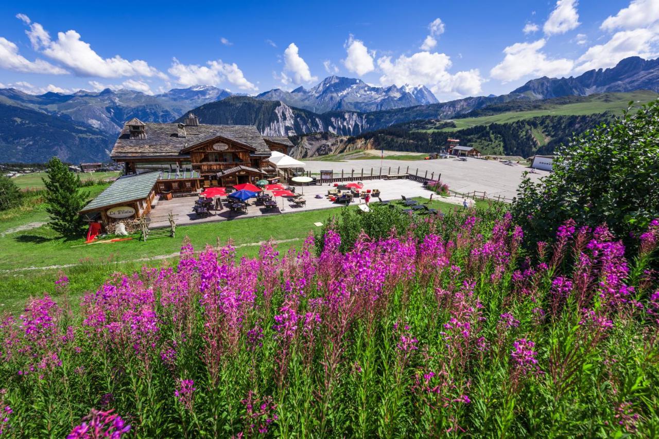 Hotel 3 Etoiles -Restaurant Le Pilatus Courchevel Exteriör bild